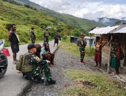 Satgas Yonif 112/DJ Menyapa Warga Kampung Kalome Lewat Kegiatan Komunikasi Sosial