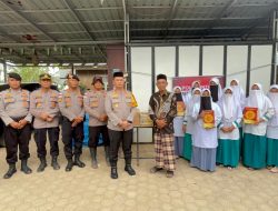 Polri Salurkan Bantuan Al-Qur’an kepada Pesantren Terdampak Banjir