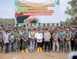 Kodim 0102/Pidie, Polres , Pemda & DLHK Aceh Tanam 1.000 Pohon di DAS Krueng Seunong Pidie Jaya