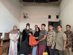 Hj Illiza Sa’aduddin Serahkan Bantuan Masa Panik, Serta Bantuan Rumah Korban Kebakaran