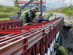 TNI Tuntaskan Finishing Jembatan Bailey di Desa Karang Rejo, Akses Transportasi Warga Segera Pulih