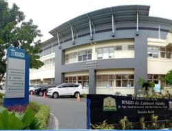 Runtuhnya moral tenaga kesehatan RSUZA
