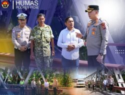 Kapolres AKBP Jaka Cek Kondisi Jembatan Krueng Teupin Raya
