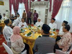 Silaturahmi Bersama Imam Masjid Raya Baiturrahman, Wagub Aceh Perkuat Sinergi dengan Ulama