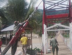 Kodim 0108/Agara dan Warga Gotong Royong Selesaikan Tahap Akhir Jembatan Gantung Perintis di Ds. Kati Maju, Aceh Tenggara
