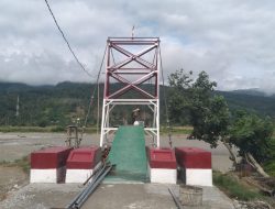 Prajurit Kodim 0108/Agara Percepat Pembangunan Jembatan Gantung Perintis di Ds. Gulo Aceh Tenggara